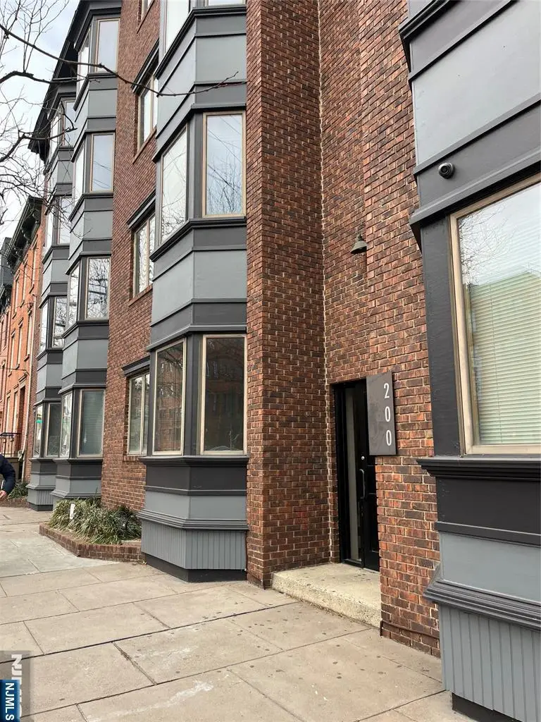 200 Christopher Columbus Drive c10, Jersey City, NJ 07302 - Image #2