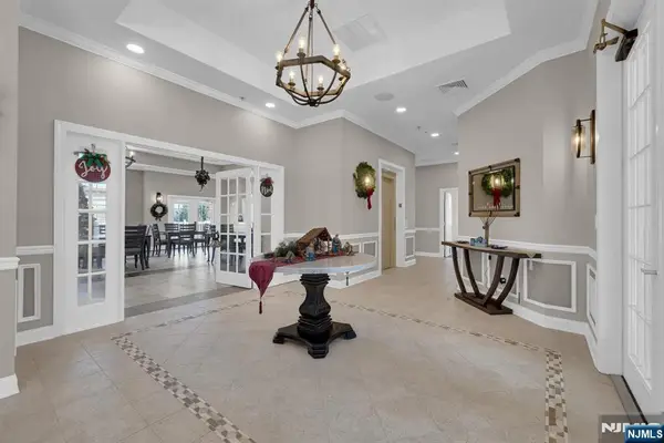 7 Ridgeview Lane, Mount Arlington Boro, NJ 07856