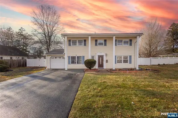 8 Curtis Drive, Lincoln Park Borough, NJ 07035