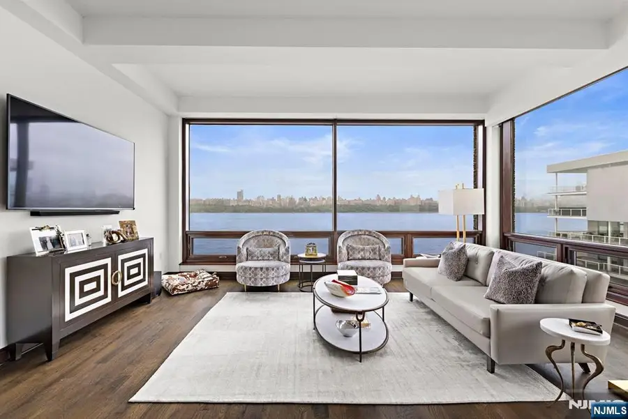 9 Somerset Lane 501, Edgewater, NJ 07020 - Image #2