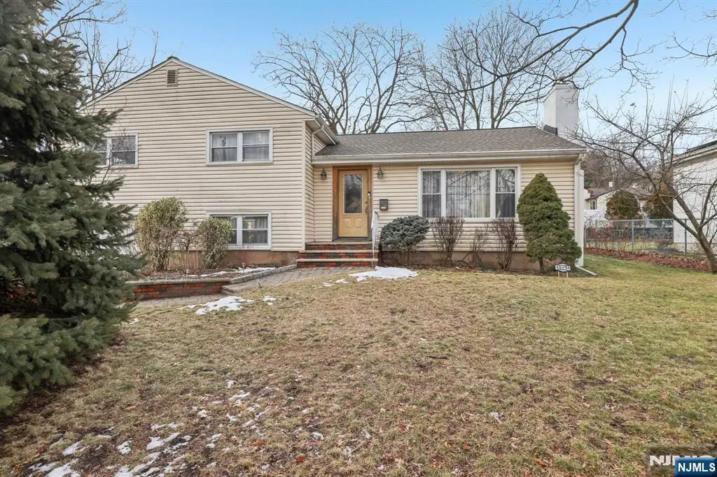 15-14 Radburn Road, Fair Lawn, NJ 07410 - Image #1