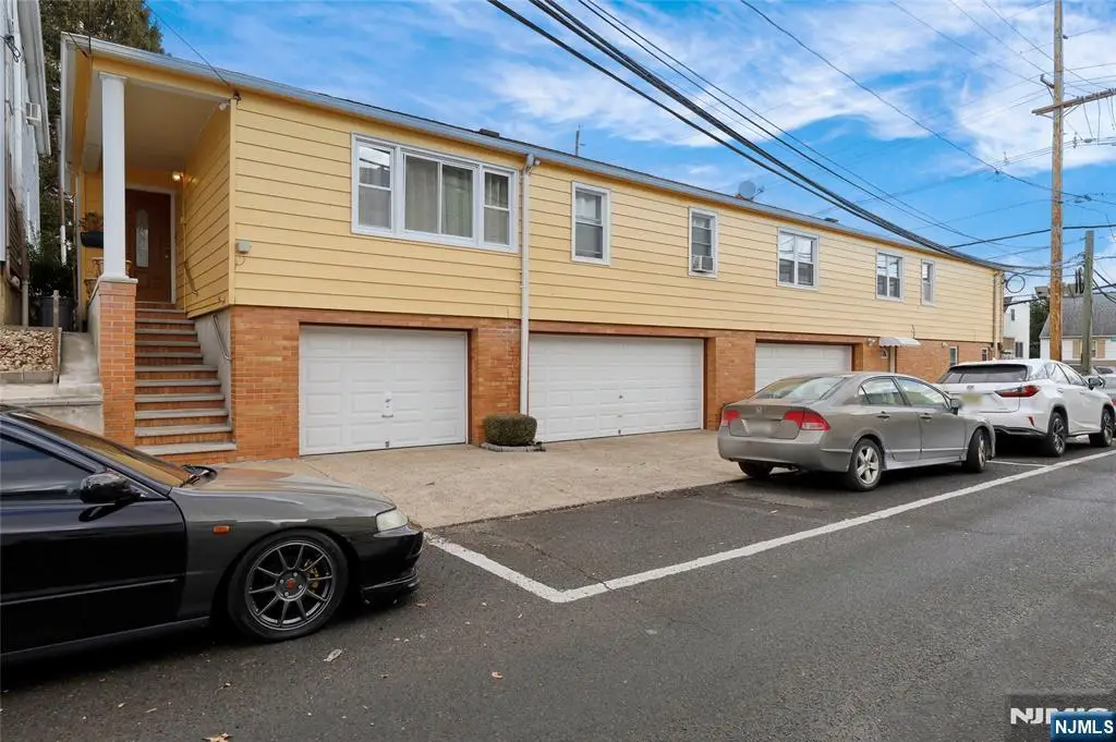 391 Avenue, Bayonne, NJ 07002 - Image #1