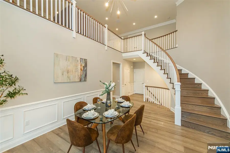 28 Spring Wolf Trail, Franklin Lakes, NJ 07417 - Image #3