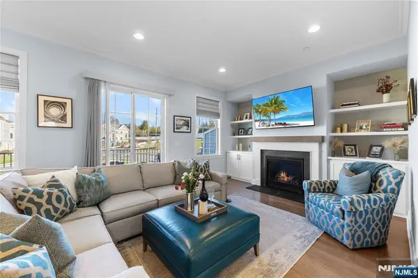 227 Bradley Drive, Wood Ridge, NJ 07075