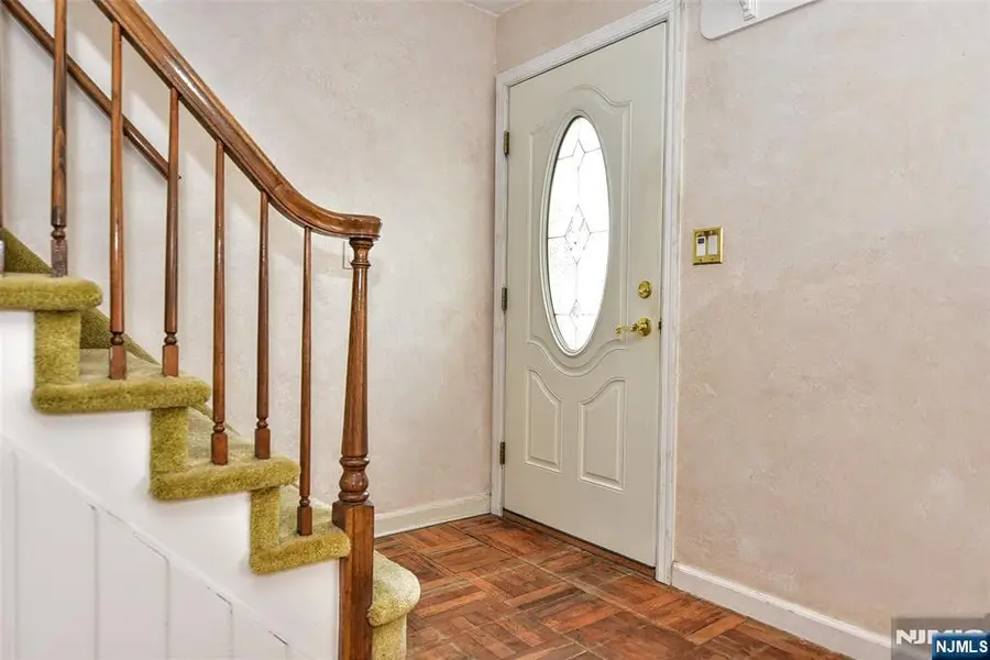 21 Charles Terrace, Waldwick, NJ 07463 - #3