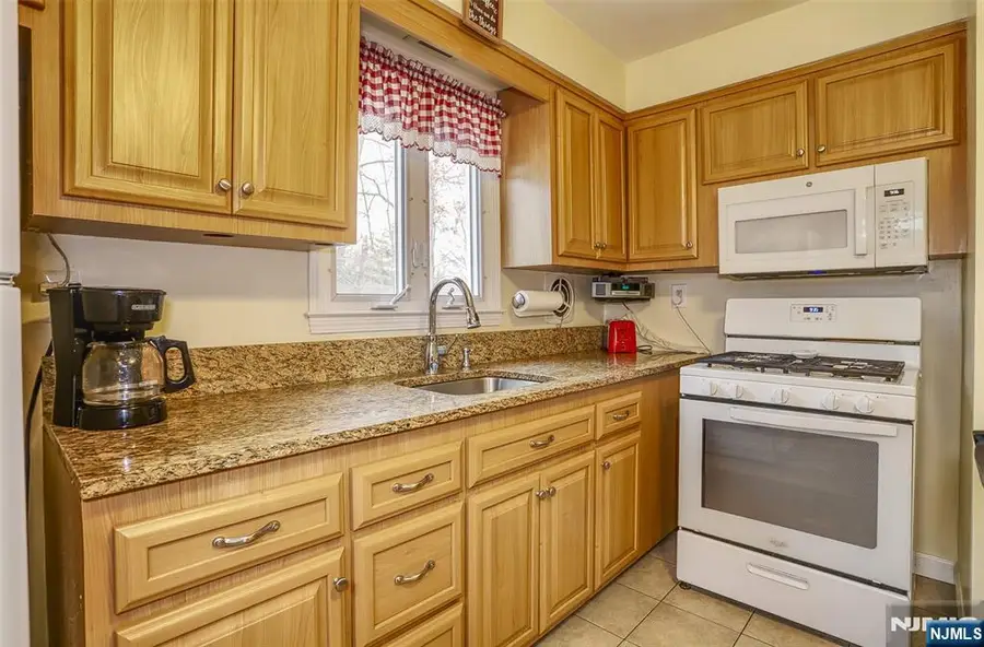 176 Trotta Drive, New Milford, NJ 07646 - Image #2