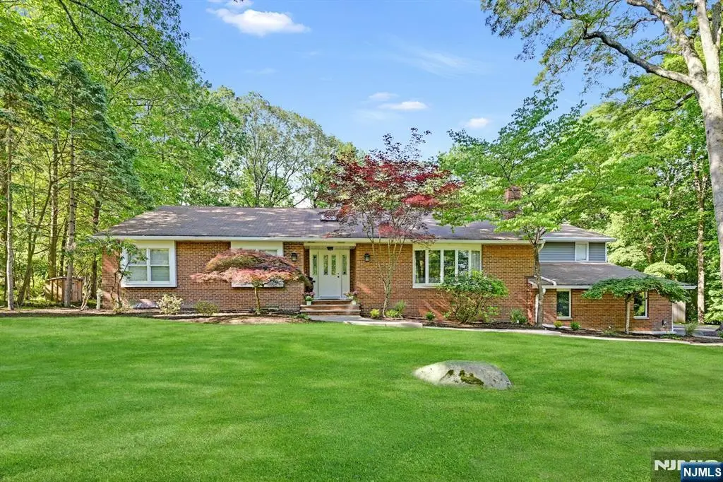 12 Hidden Glen Road, Upper Saddle River, NJ 07458 - #1