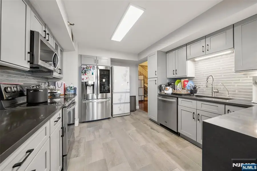 1265 15th 11L, Fort Lee, NJ 07024 - #2