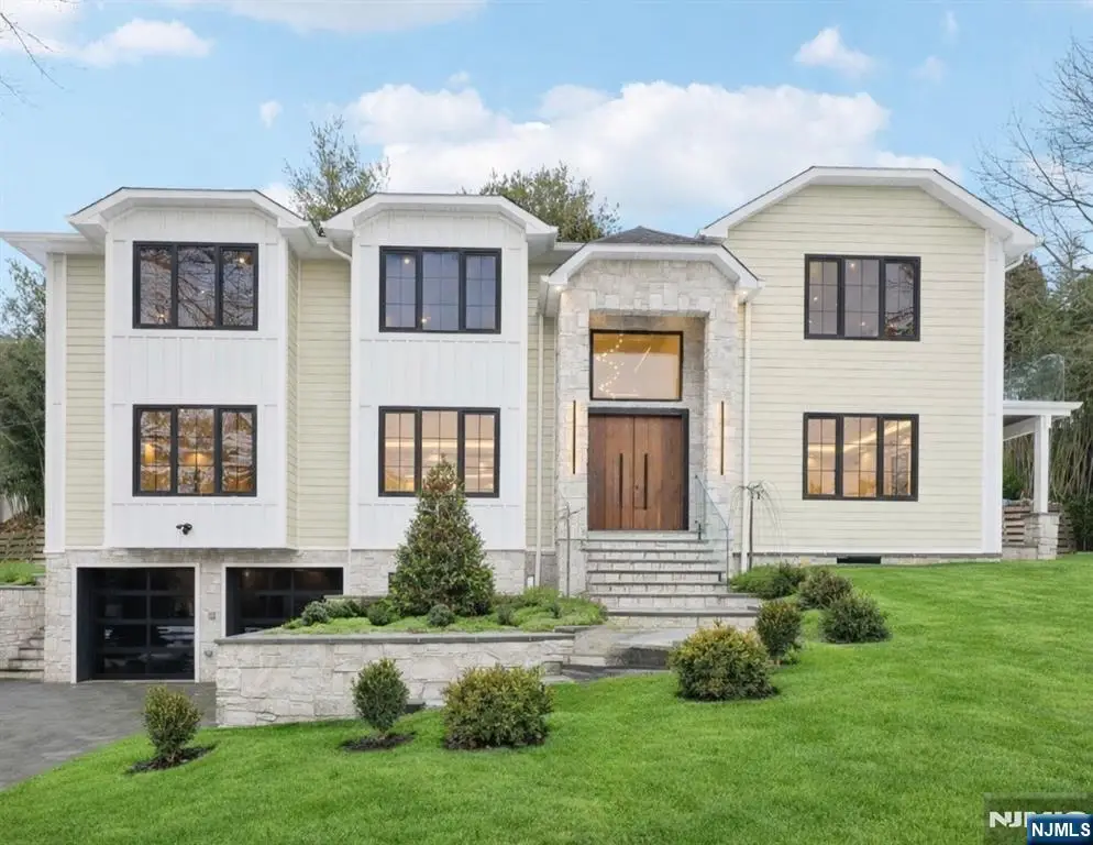 25 Macarthur Avenue, Closter, NJ 07624 - #1