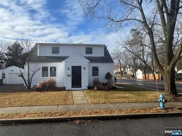 11 Van Dam Avenue, Bloomingdale, NJ 07403