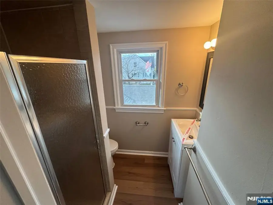 11 Van Dam Avenue, Bloomingdale, NJ 07403 - Image #2