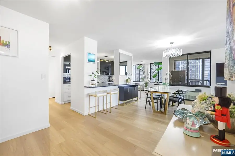 200 Winston 1008, Cliffside Park, NJ 07010 - Image #2