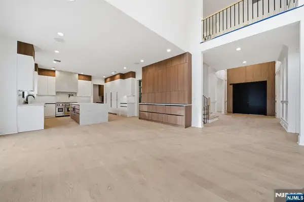 278 Columbia Terrace, Paramus, NJ 07652