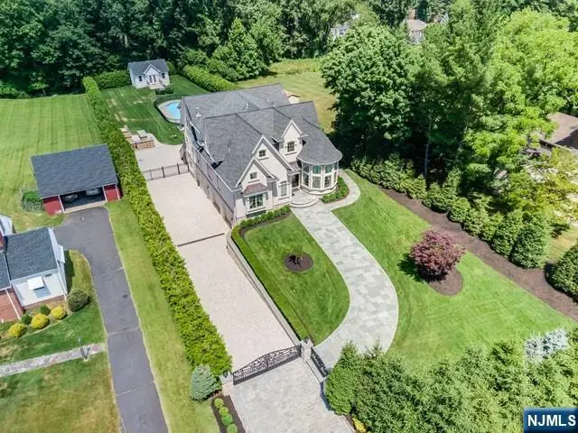 63 Grandview Avenue, North Caldwell, NJ 07006 - Image #2