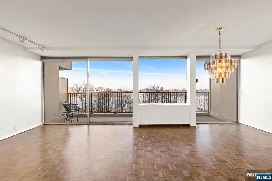 3 Horizon G-11, Fort Lee, NJ 07024 - Image #2