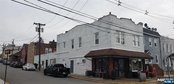 17 Summer Street, Lodi, NJ 07644