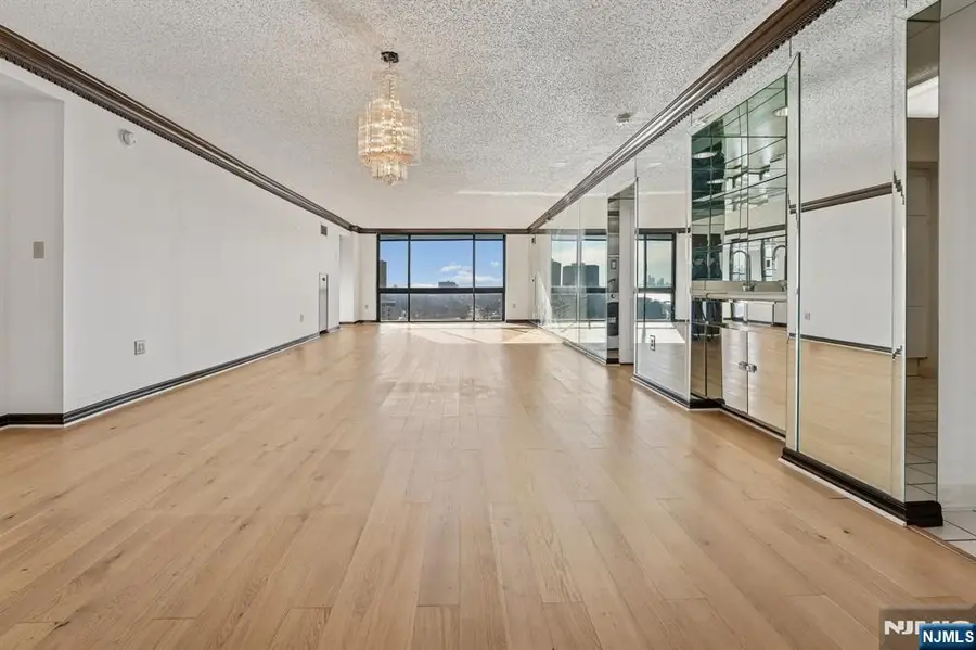 1512 Palisade Avenue 16L, Fort Lee, NJ 07024 - Image #3