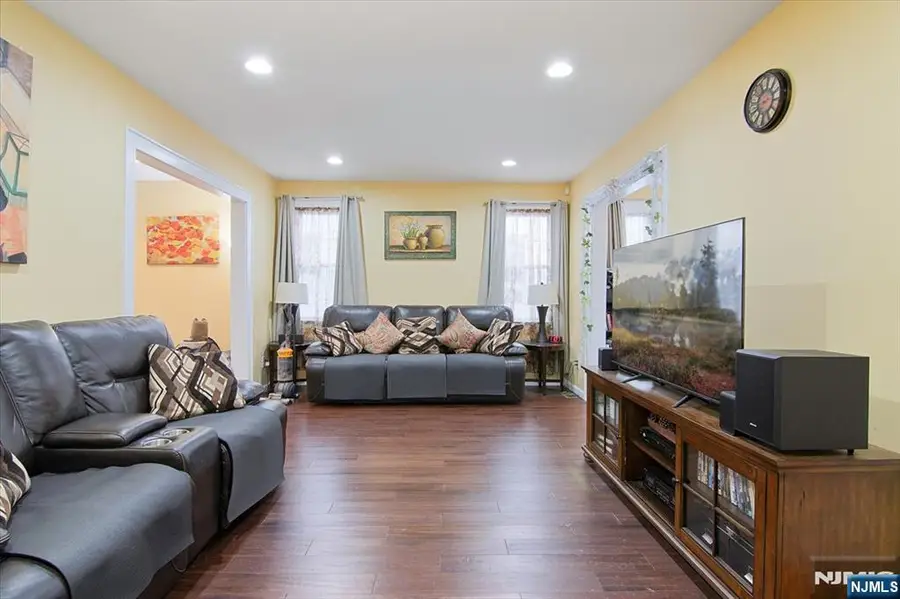 29 Van Ness Terrace, Maplewood, NJ 07040 - #3