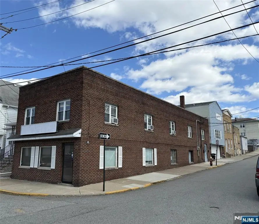 35 Autumn Street, Lodi, NJ 07644 - Image #1