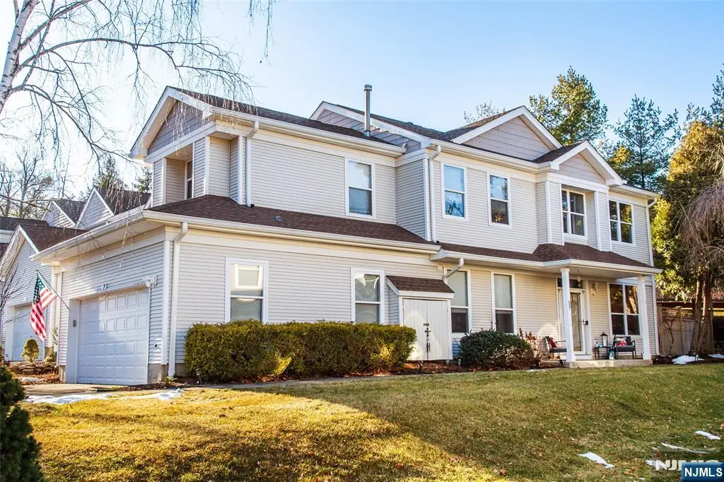 7 Hornbeam Way, Hamburg, NJ 07419 - Image #1