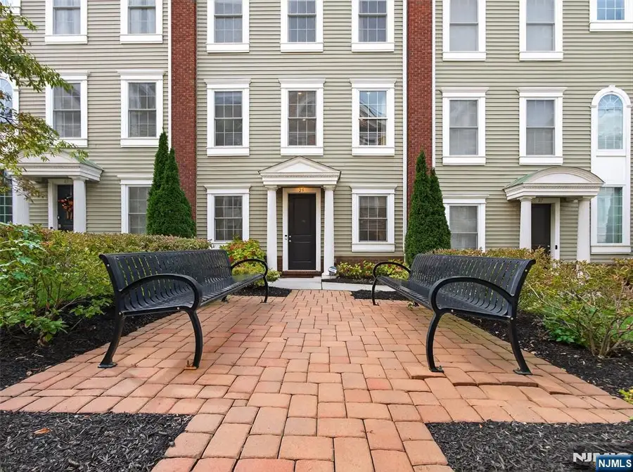 25 Roosevelt Drive, Wood Ridge, NJ 07075 - Image #2