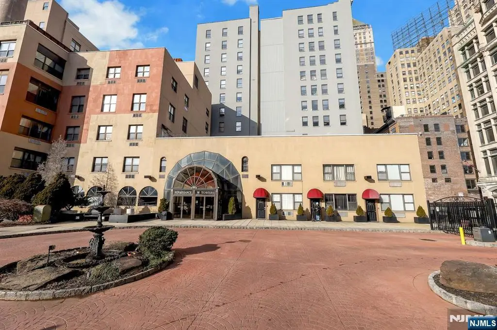 111 Mulberry 3T, Newark, NJ 07102 - Image #1