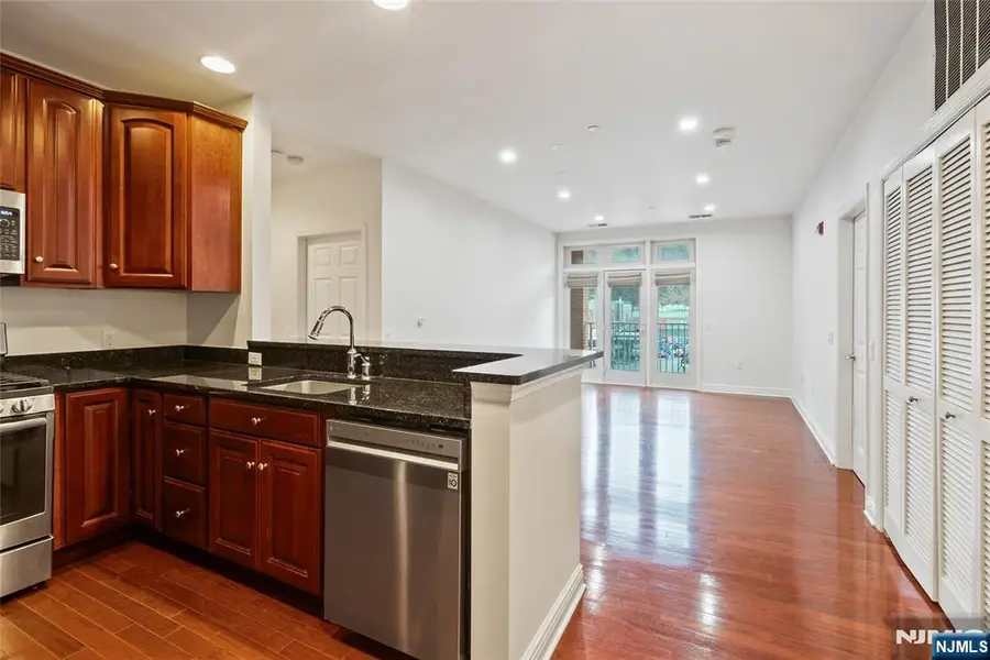 7400 River Road 317, North Bergen, NJ 07047 - Image #2