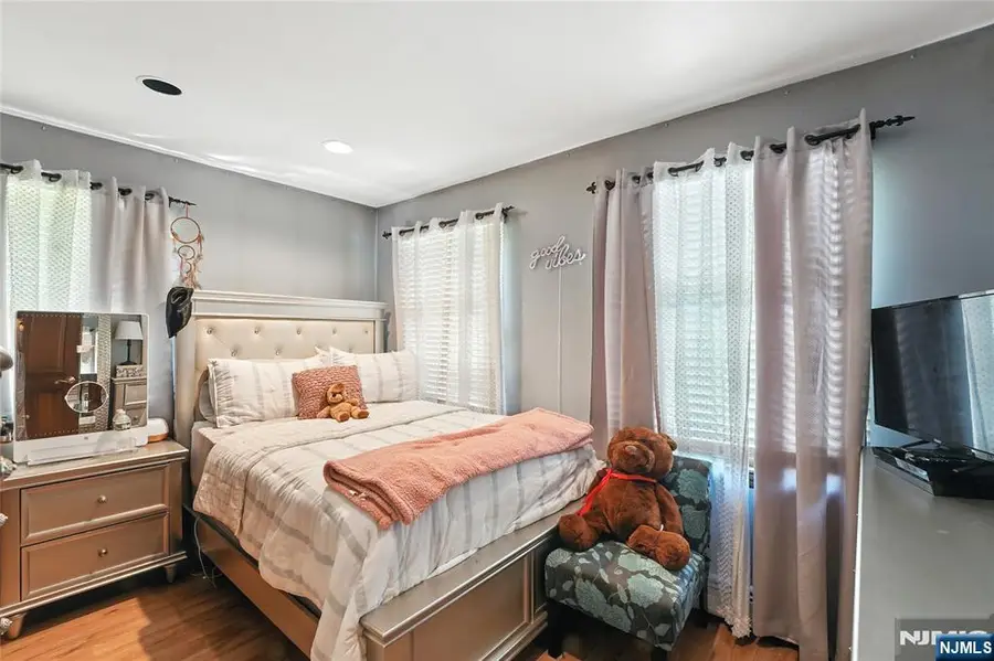 140 Greenbrook Road, Caldwell, NJ 07006 - Image #3