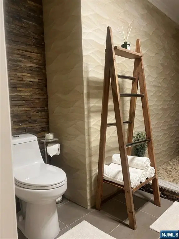 205 Davis Avenue, Hackensack, NJ 07601 - Image #2