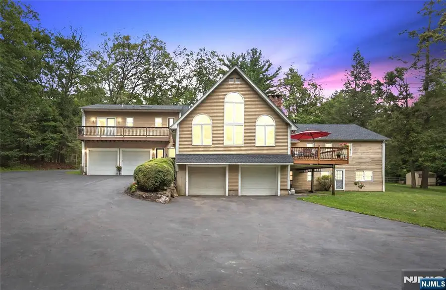 103 Burnt Meadow, Ringwood, NJ 07456 - #2