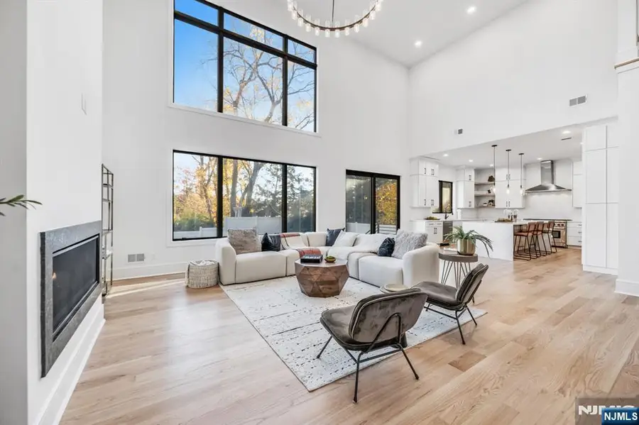 11 Garvey Place, Glen Rock, NJ 07452 - Image #3