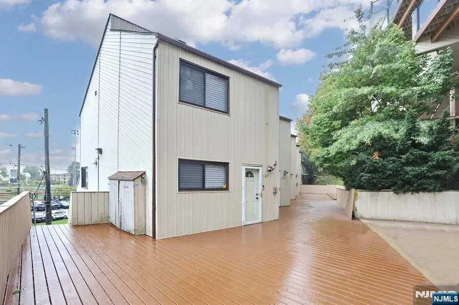 1110 River Road 105, Edgewater, NJ 07020 - Image #2