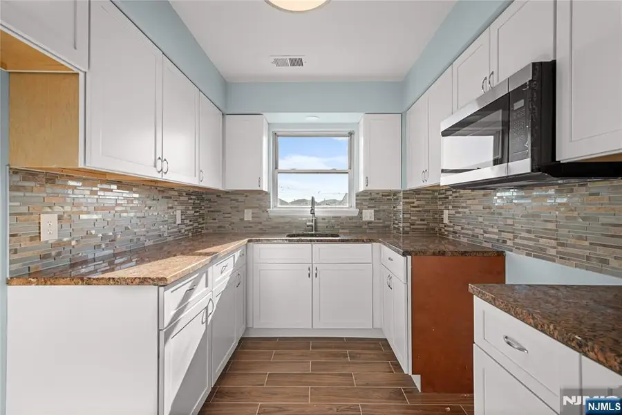 219-221 Clinton Place, Newark, NJ 07112 - Image #3