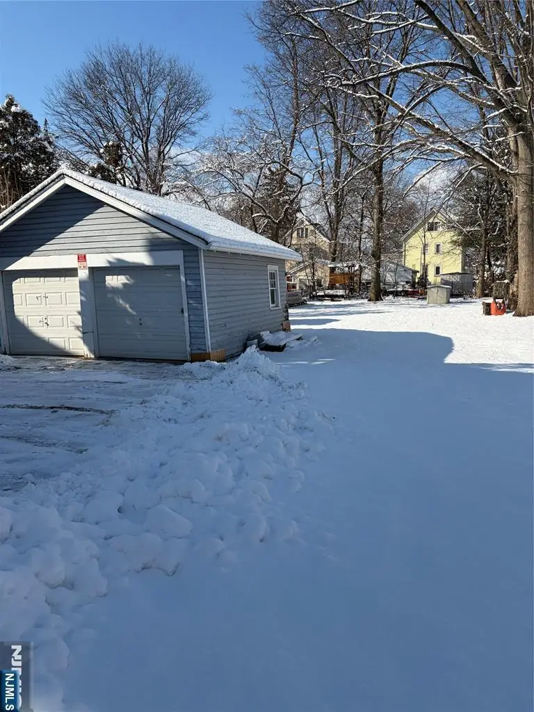 54 Broughton Avenue, Bloomfield, NJ 07003 - Image #3