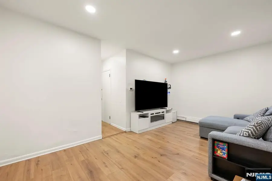 202 Devon Street, Kearny, NJ 07032 - Image #3