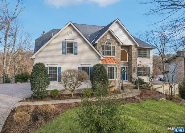 185 Summit Avenue, Pompton Lakes, NJ 07442