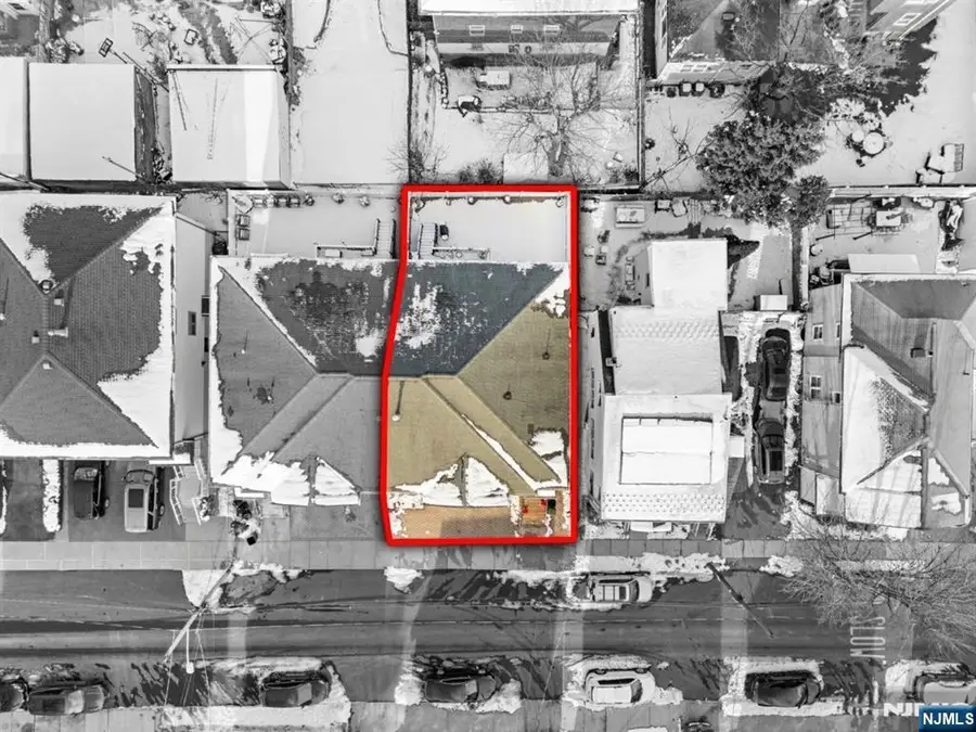 385A Roosevelt, Fairview, NJ 07022 - Image #3