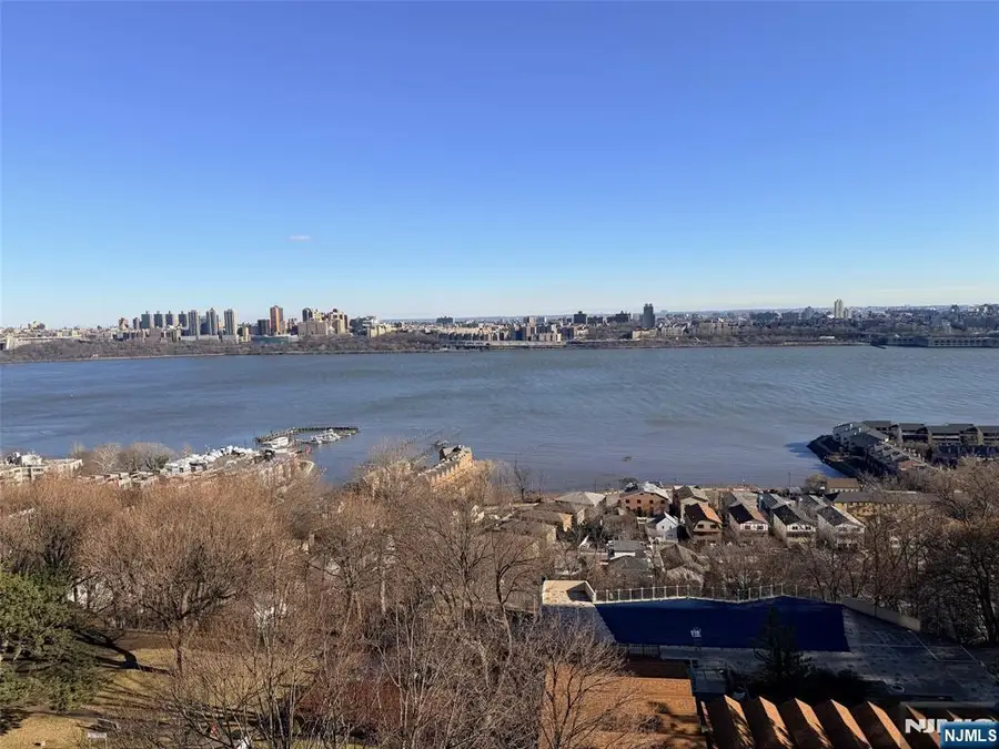 2 Horizon Road 1030, Fort Lee, NJ 07024 - Image #2