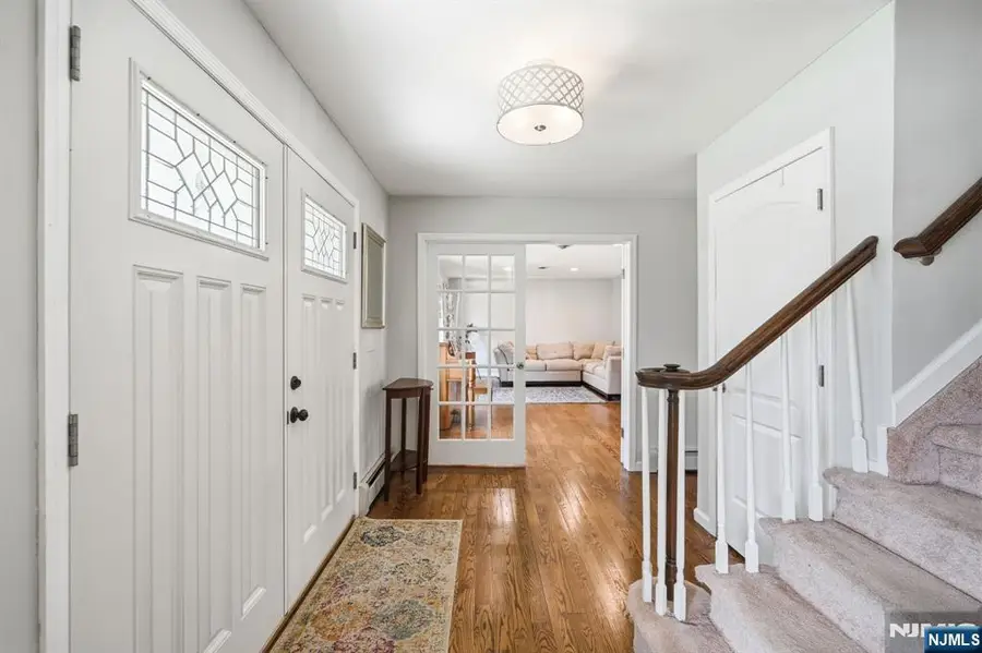 11 Osborne Court, Mahwah, NJ 07430 - #2