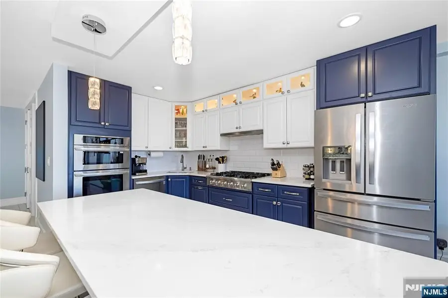 7002 JFK Blvd E Boulevard 35A, Guttenberg, NJ 07093 - Image #3