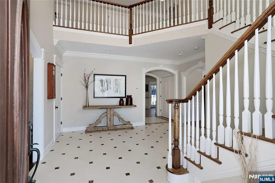 3 London Court, Woodcliff Lake, NJ 07677 - Image #3