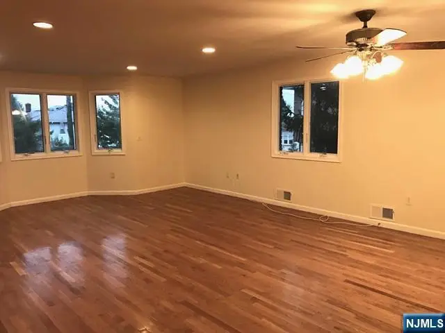 441 Hillcrest Place, Palisades Park, NJ 07650 - Image #2