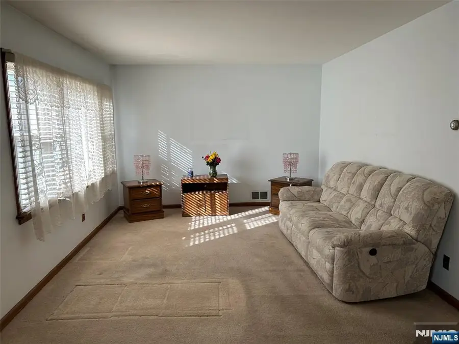 47 Ryle Avenue, Little Falls, NJ 07424 - Image #3