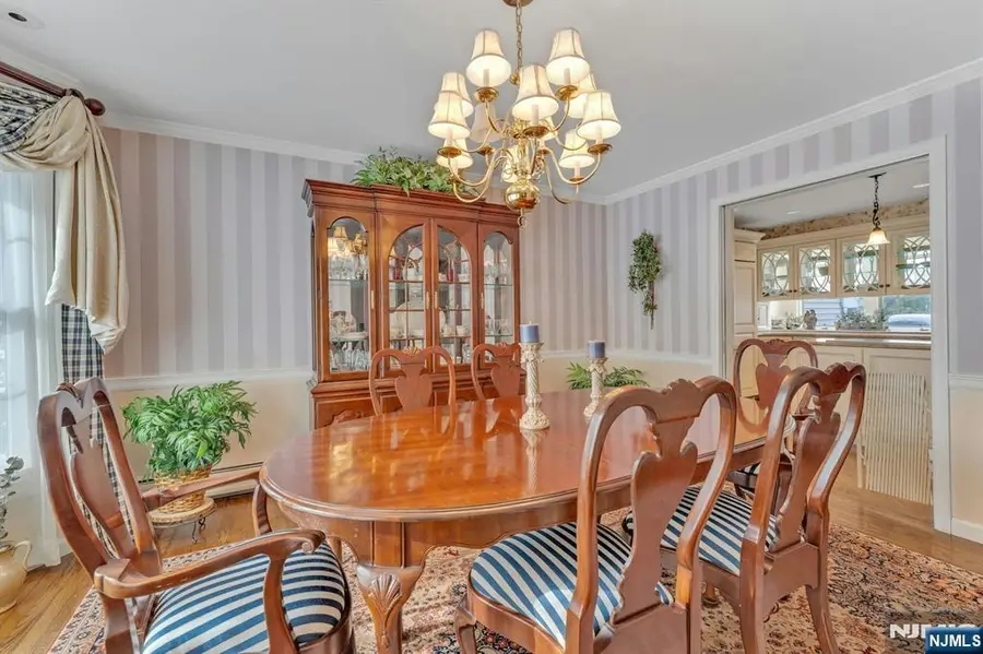 89 Barrett Lane, Wyckoff, NJ 07481 - #3