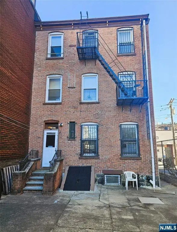 29 Orchard Street, Jersey City, NJ 07306 - Image #3