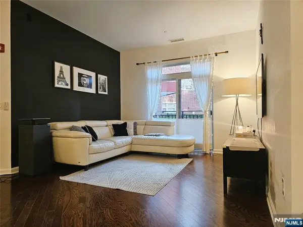 1121 Riverview Avenue 121, Englewood, NJ 07631