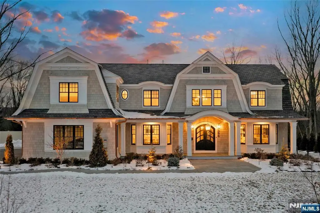 396 Knollwood Road, Ridgewood, NJ 07450 - Image #1