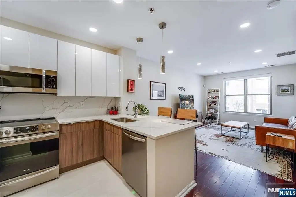 26 Ave At Port Imperial 213, West New York, NJ 07093 - Image #1