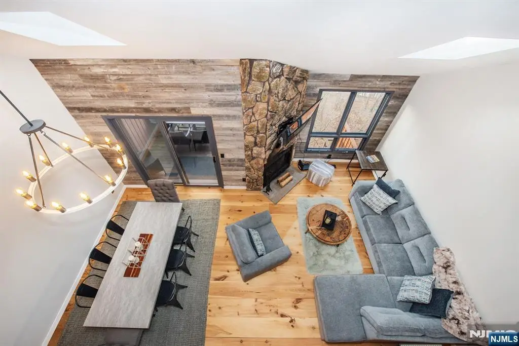 5 Wimbledon Drive 2, Vernon, NJ 07462 - Image #1