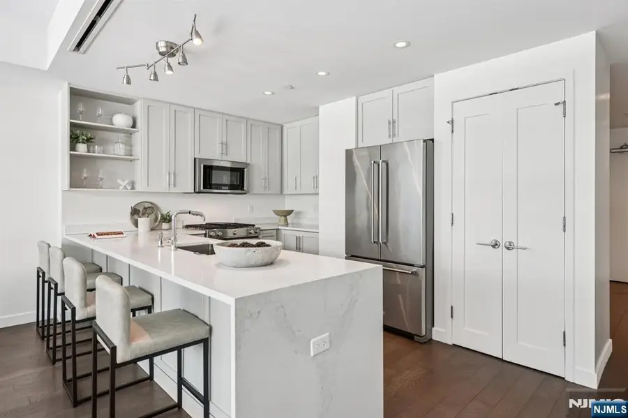 800 Ave At Port Imperial Boulevard 416, Weehawken, NJ 07086 - Image #2